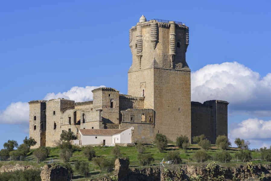 Córdoba - Belálcazar - castillo de los Sotomayor y Zuñiga 04 .jpg